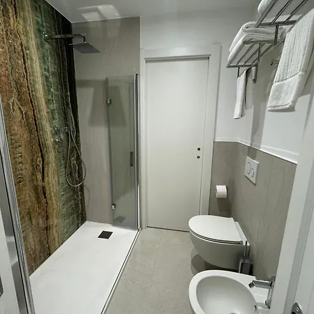 Kadevi Apartment -Centralissimo, Parcheggio, Bici-